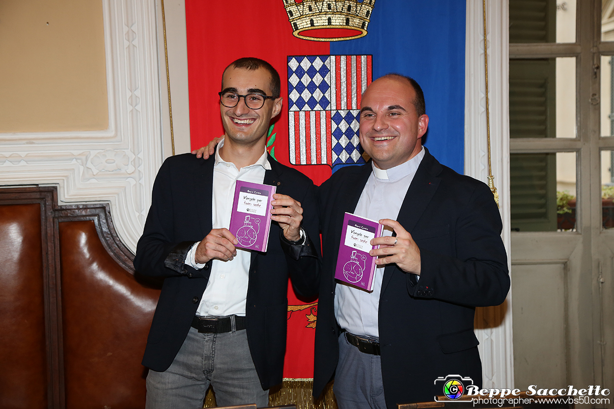 VBS_3271 - Presentazione Libro 'Vangelo per Fuori Sede' di Don Mauro Canta.jpg